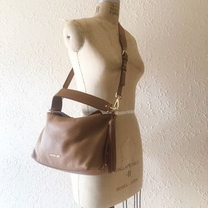 Michael Kors Leather crossbody Brooke